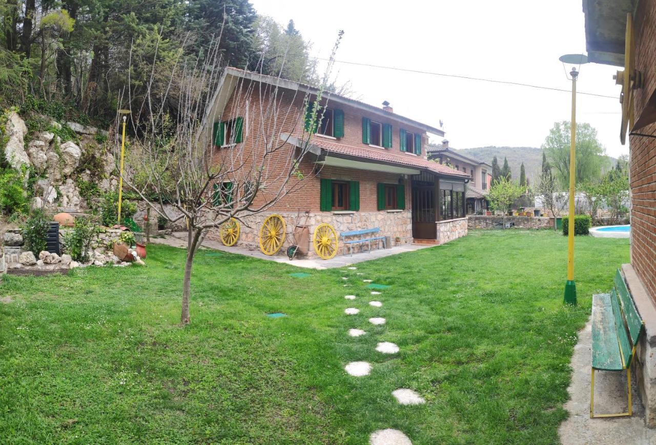 Casa Rural El Eden Del Ungria Caspueñas Exterior foto